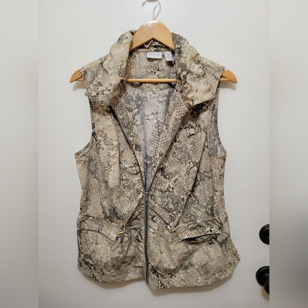Zenergy By Chico's Beige & Olive Snakeskin Lightweight Vest